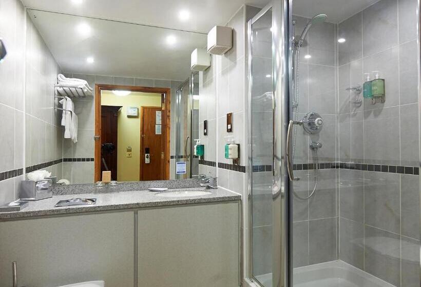 غرفة قياسية, Camden Arms