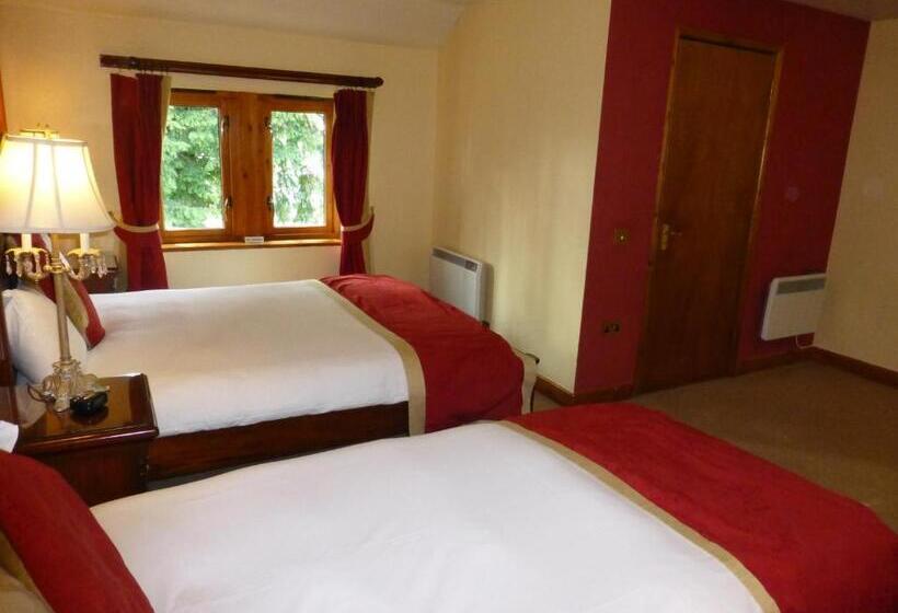 غرفة عائلية, Camden Arms