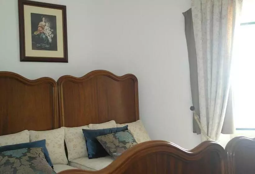 اتاق استاندارد, Casa De Estoi