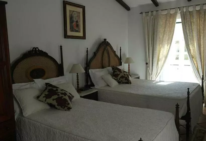 اتاق استاندارد, Casa De Estoi
