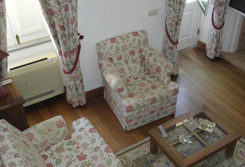 スイート, Casa De Estoi