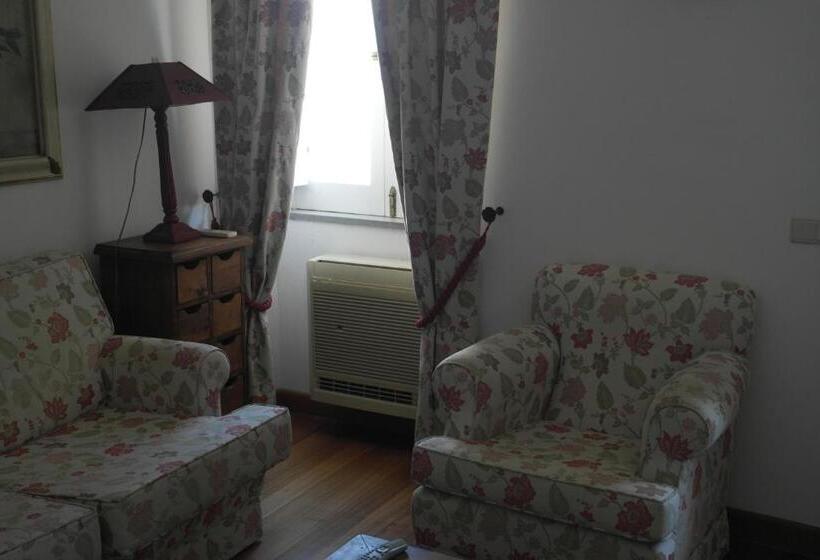 スイート, Casa De Estoi