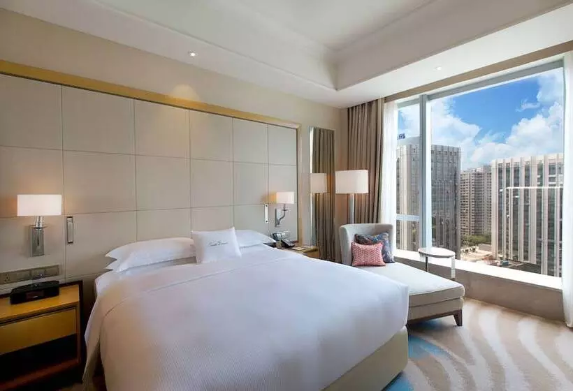キングサイズベッドのスイートルーム, Doubletree By Hilton Hotel Xiamen   Wuyuan Bay