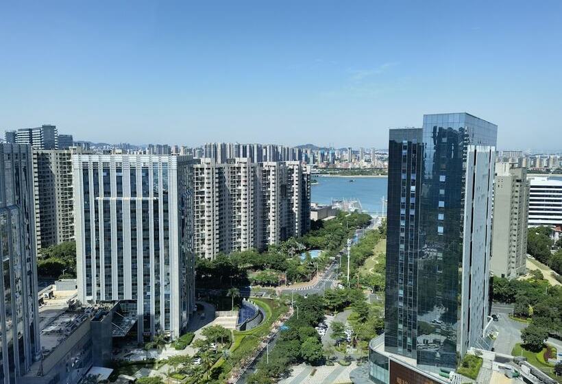 מיטת קינג בסוויטה, Doubletree By Hilton Hotel Xiamen   Wuyuan Bay