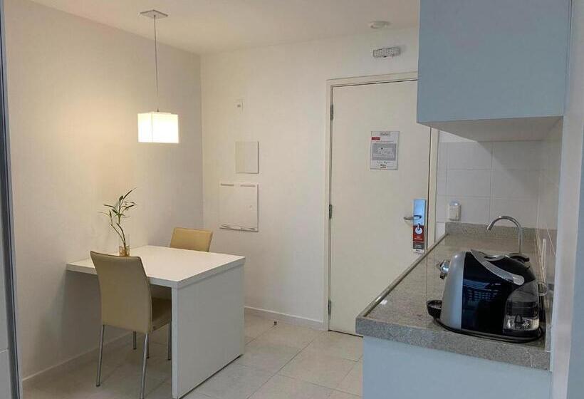 豪华房间, Fusion Hplus Express +