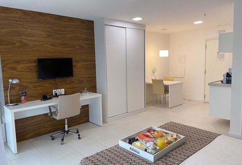 豪华房间, Fusion Hplus Express +