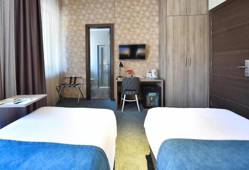 اتاق استاندارد, Garni Hotel Mint