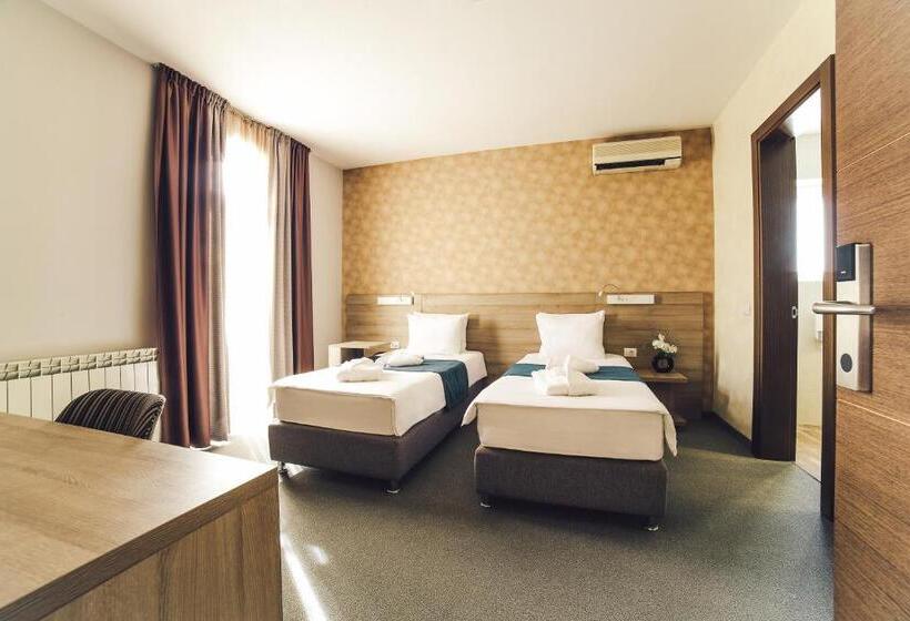 اتاق استاندارد, Garni Hotel Mint