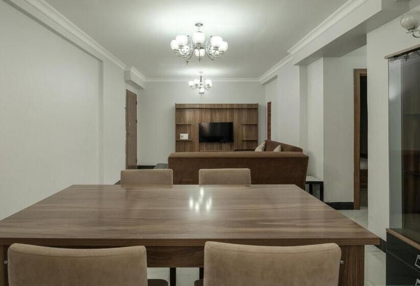 패밀리 스위트, Golden Tulip Dar Es Salaam City Center