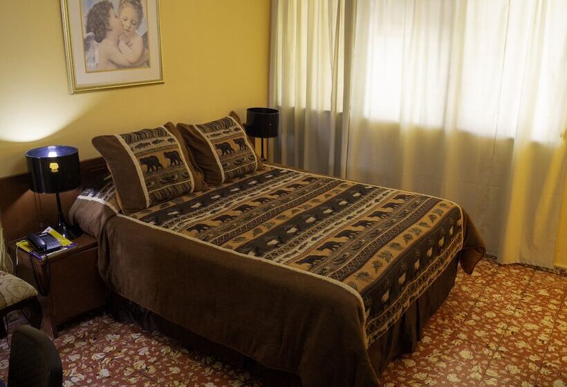 이코노미 싱글 룸, Grecia Real