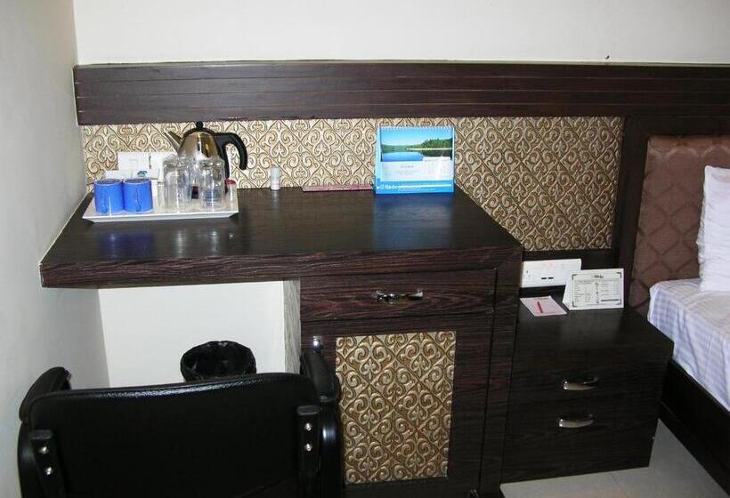 Номер Deluxe Одноместный, Harsha Residency