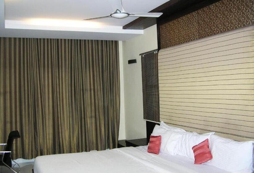 套房, Harsha Residency