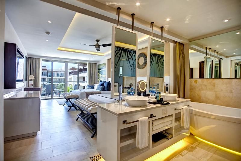 סוויטת ג'וניור דלוקס, Hideaway at Royalton Riviera Cancun, An Autograph Collection - All Inclusive Resort - Adults Only