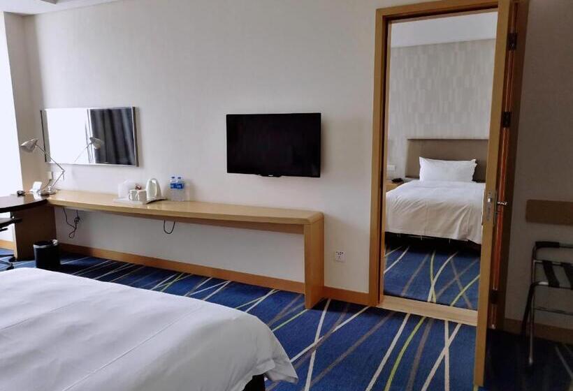 Номер Стандарт, Holiday Inn Express Zhengzhou Airport, An Ihg