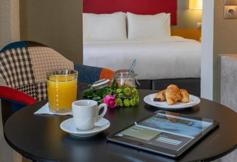 جناح ذو إطلالة, Kastalia Boutique