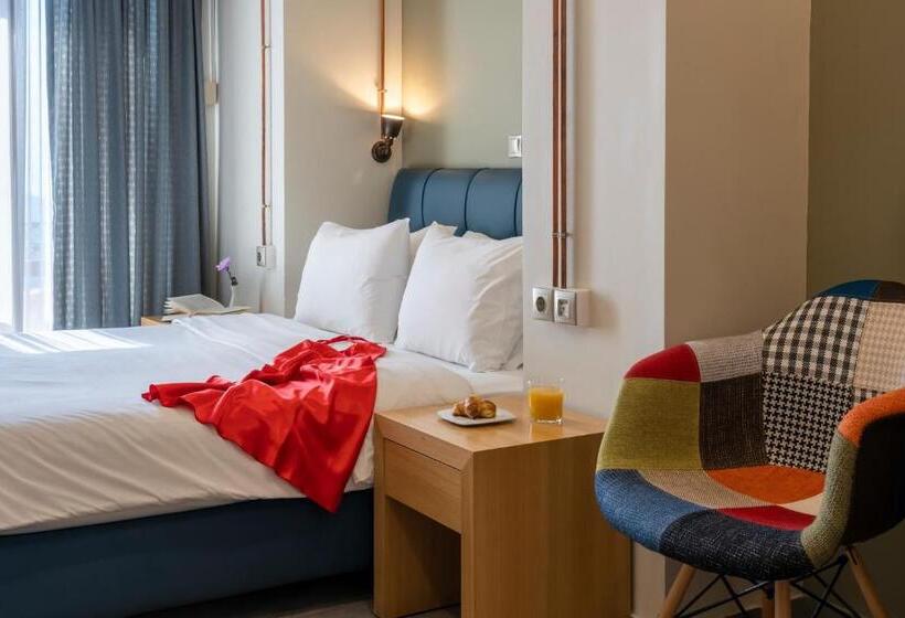 غرفة قياسية مطلّة علي البحر, Kastalia Boutique