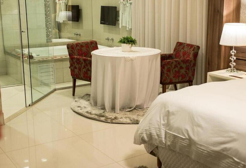 带大床的套房, L´acordes