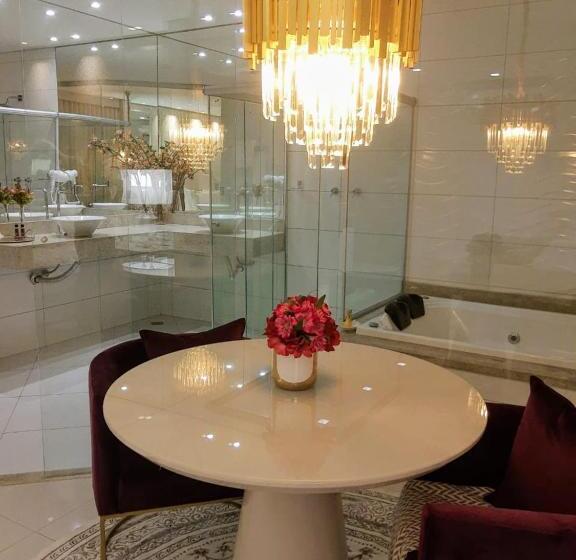 带大床的套房, L´acordes