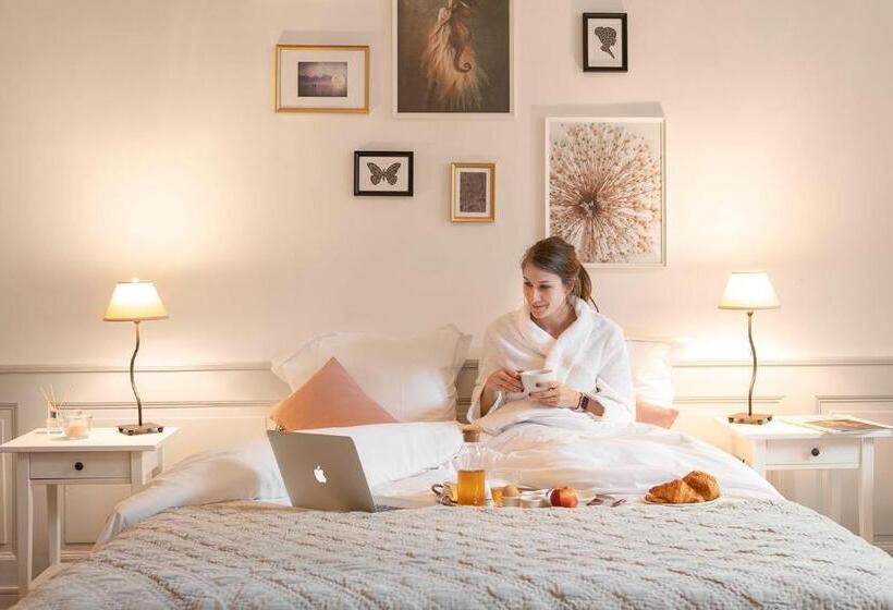 Номер Deluxe, Les Suites De Sautet