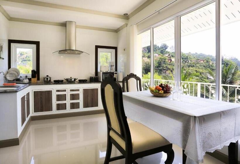 스위트, Naka Resort