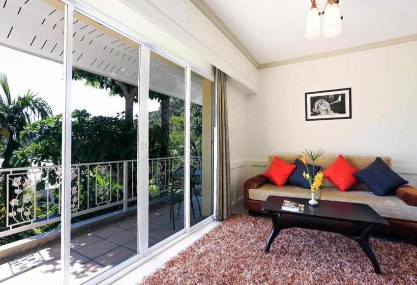 스위트, Naka Resort