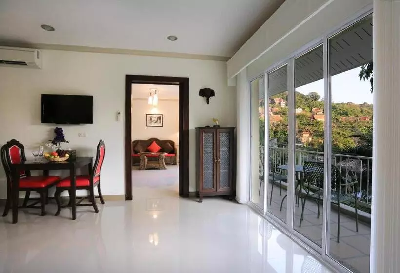 اتاق استاندارد با تخت بزرگ, Naka Resort