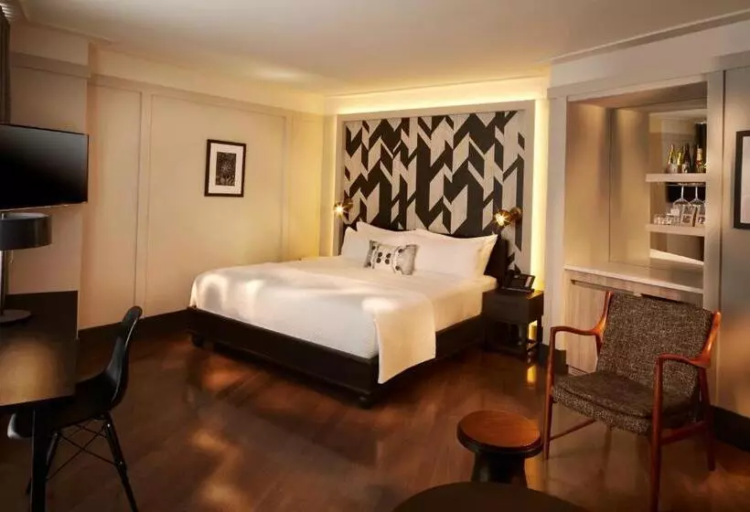 سوییت جونیور, The Tillary Hotel Brooklyn