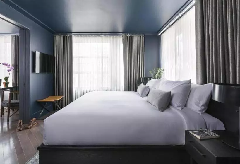 سوییت اجرایی, The Tillary Hotel Brooklyn