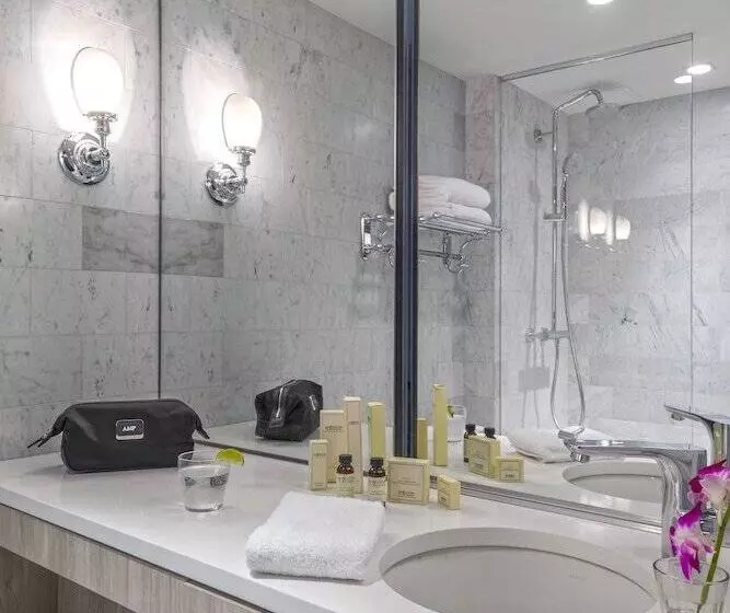 سوییت اجرایی, The Tillary Hotel Brooklyn
