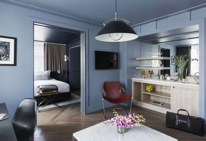 سوییت اجرایی, The Tillary Hotel Brooklyn
