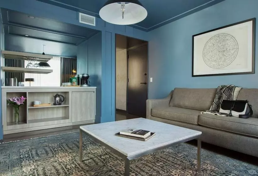 سوییت اجرایی, The Tillary Hotel Brooklyn