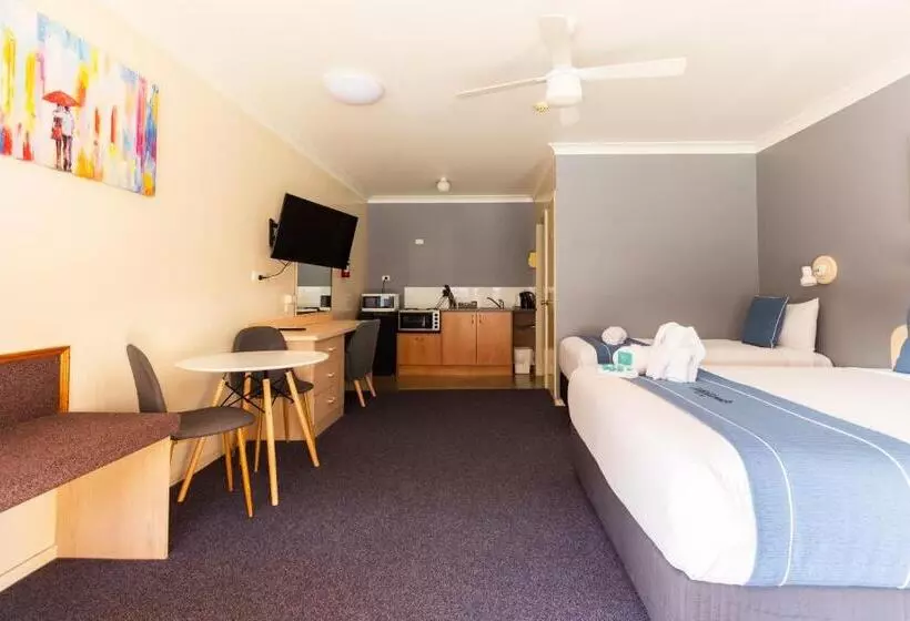 スタンダードスタジオ, Midlands Motel