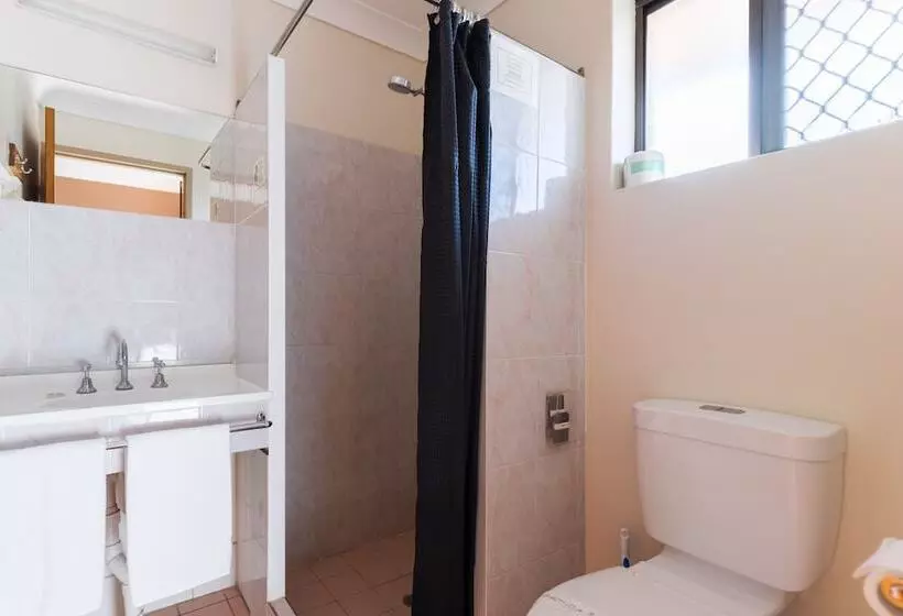 Deluxe room with river view, Midlands Motel