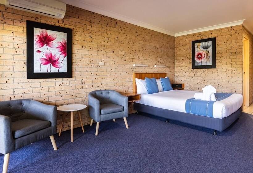 Deluxe room with river view, Midlands Motel