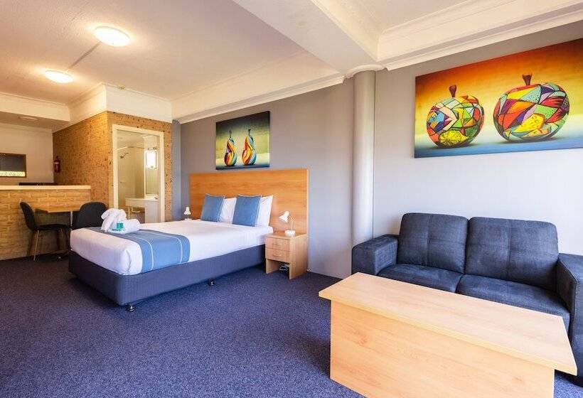Номер Стандарт Вид на Реку, Midlands Motel