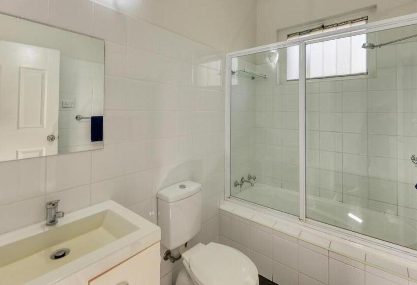 דירת 2 חדרים מוזלת, Hamilton Hume Motor Inn