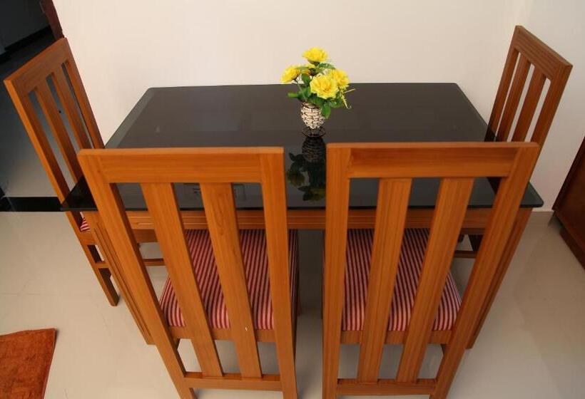 Quarto Familiar Superior, Phils  Residency & Banquets