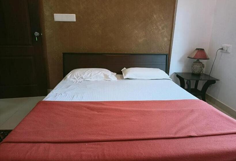 Quarto Estandar, Phils  Residency & Banquets