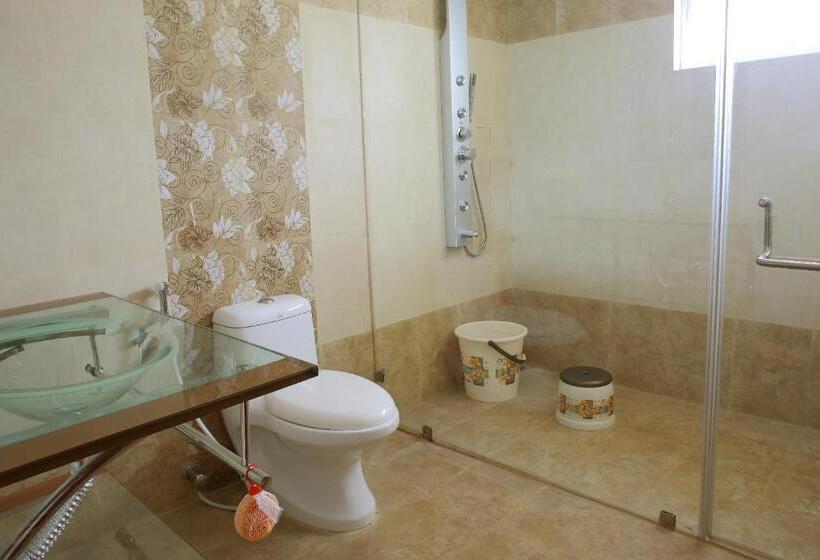 Suíte Deluxe, Phils  Residency & Banquets