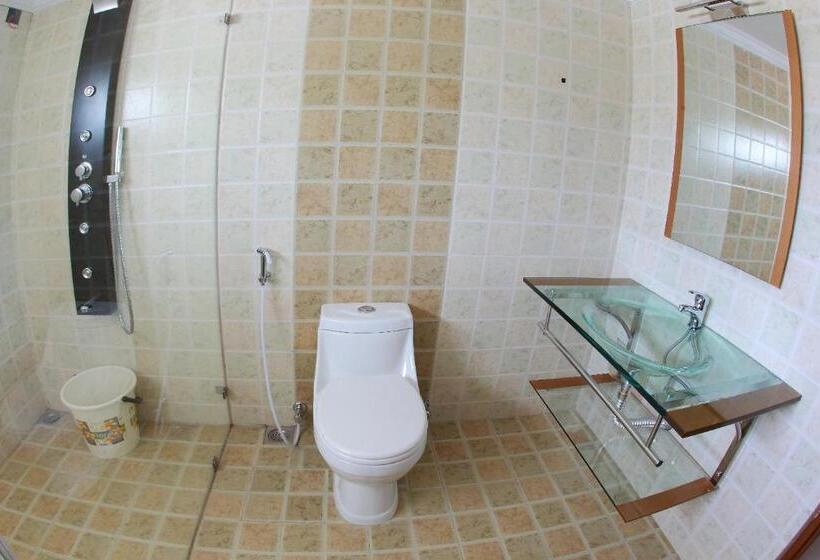 Suíte Deluxe, Phils  Residency & Banquets