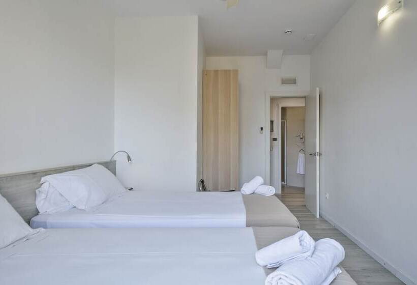 Апартаменты 3 Спальни, Stay Together Barcelona Apartments