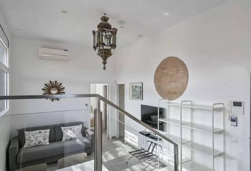 1 Bedroom Penthouse Apartment, Stay Together Barcelona Apartments