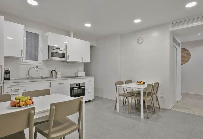 Апартаменты 4 Спальни, Stay Together Barcelona Apartments