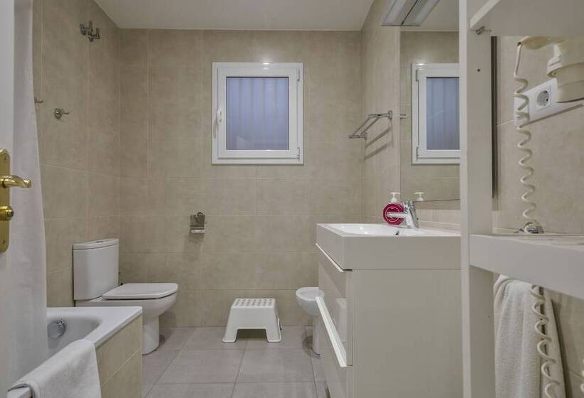 Апартаменты 4 Спальни, Stay Together Barcelona Apartments