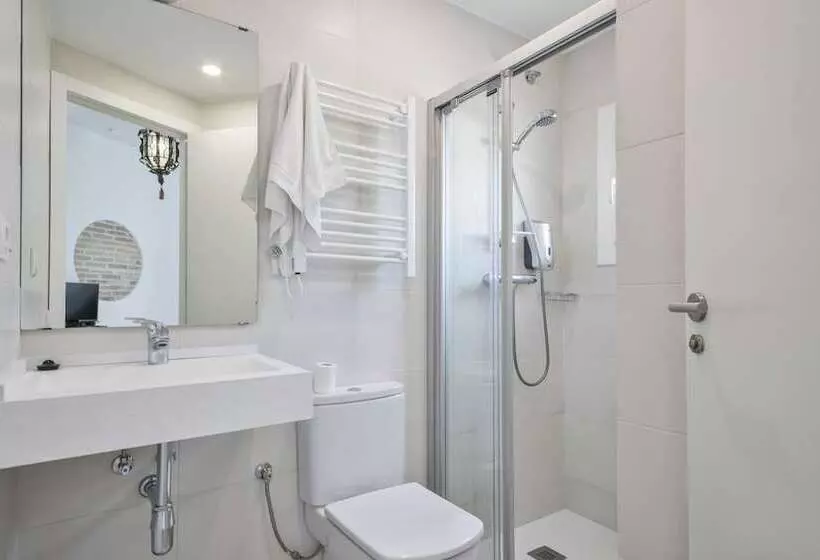 1 Bedroom Penthouse Apartment, Stay Together Barcelona Apartments