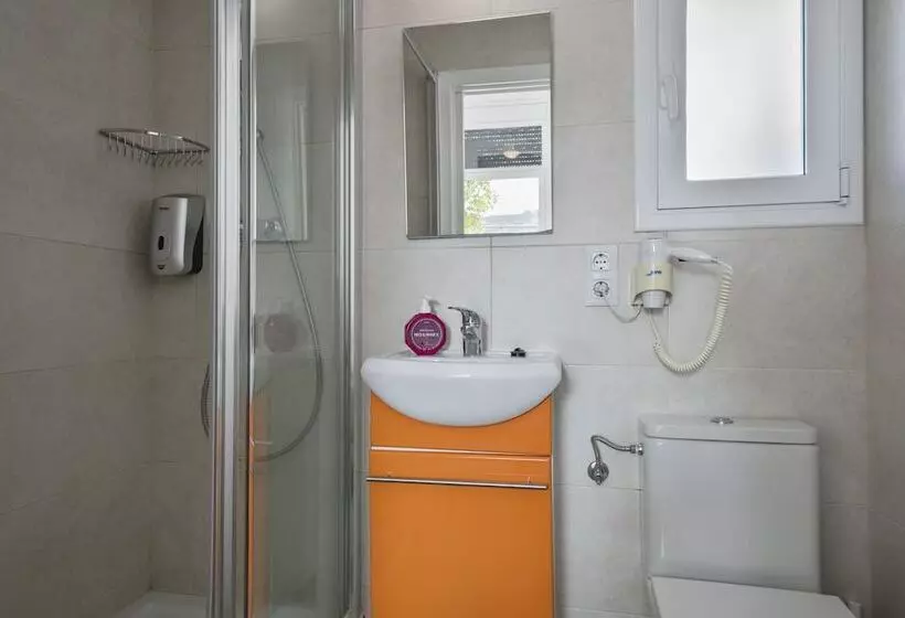 1 Bedroom Penthouse Apartment, Stay Together Barcelona Apartments