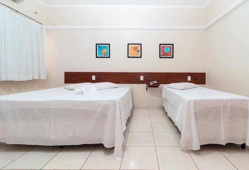 غرفة قياسية ثلاثية, Turis Hotel Centro