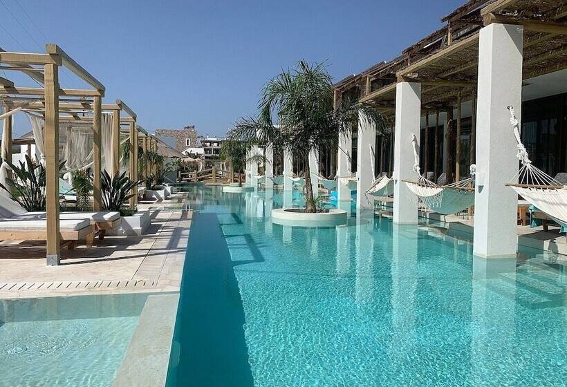 سوییت جونیور, Alia Luxury Suites And Spa