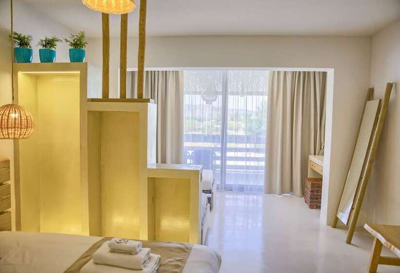 سوییت جونیور, Alia Luxury Suites And Spa