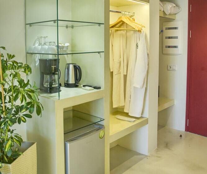 سوییت جونیور, Alia Luxury Suites And Spa